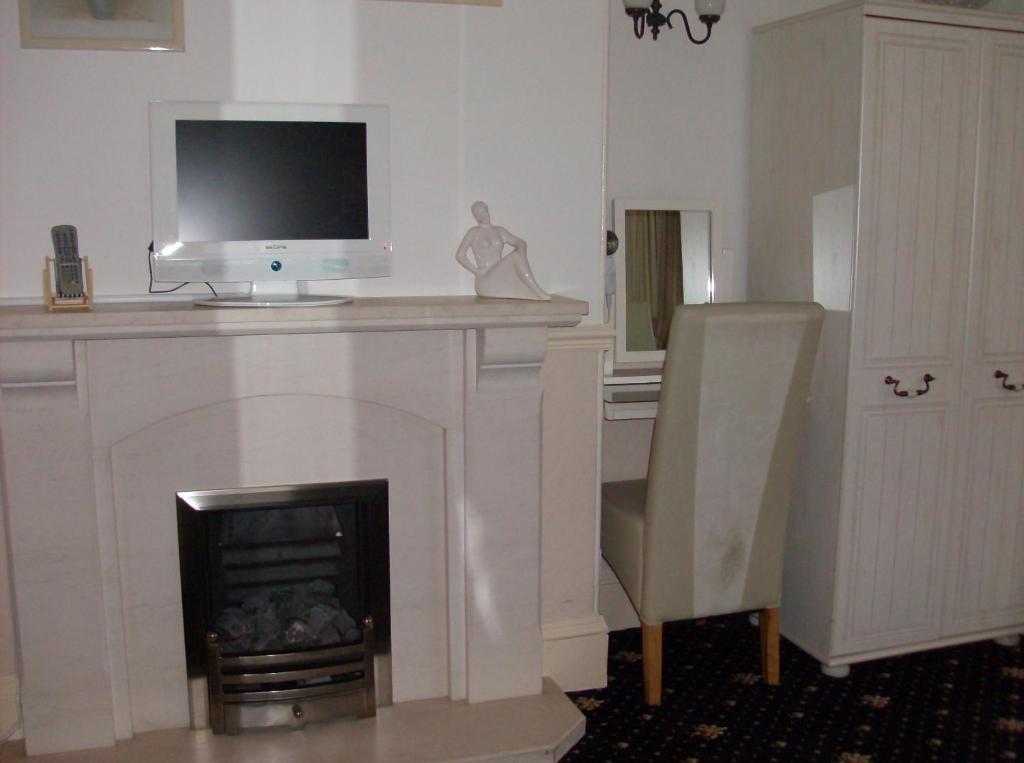 Crown Bed & Breakfast 4*